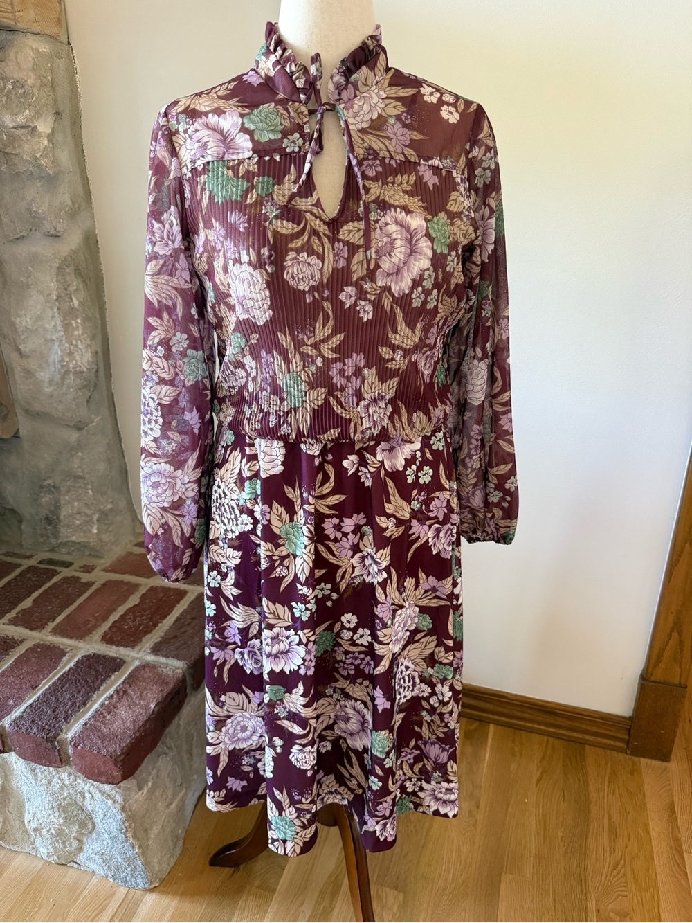 Vintage Burgundy Floral Tie-Neck Midi Dress